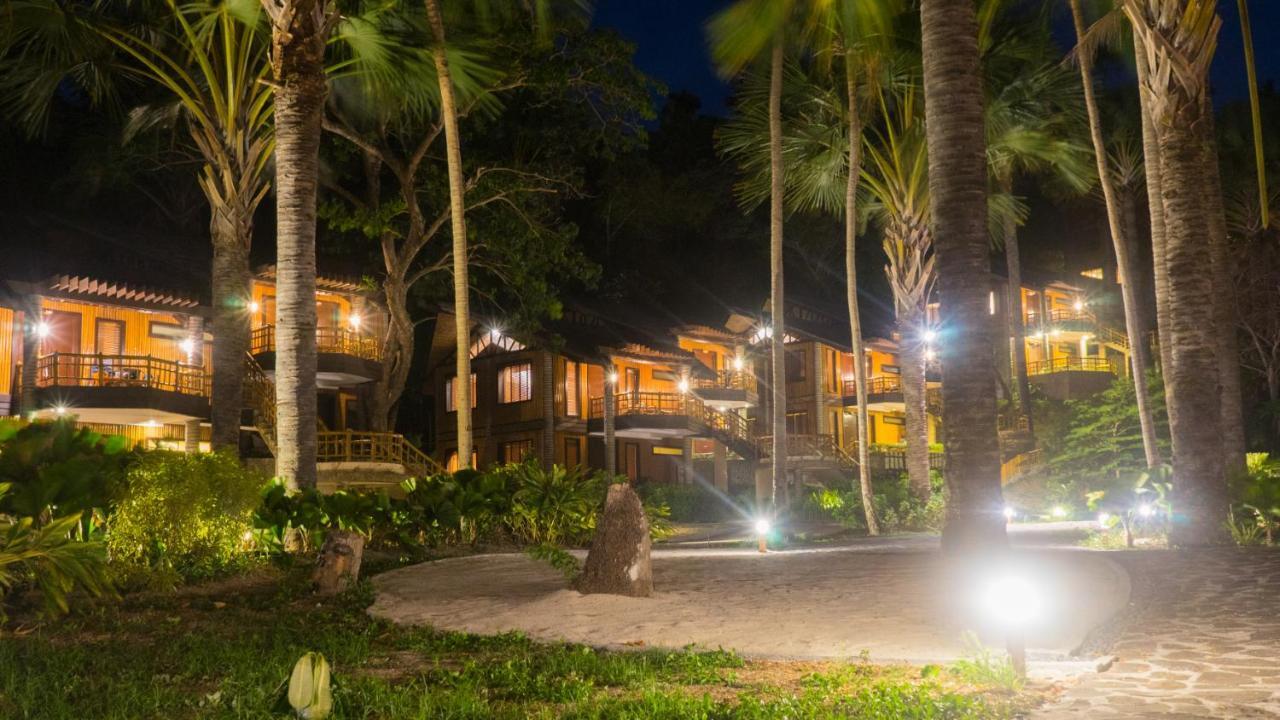 Fridays Puerto Galera Hotell Eksteriør bilde